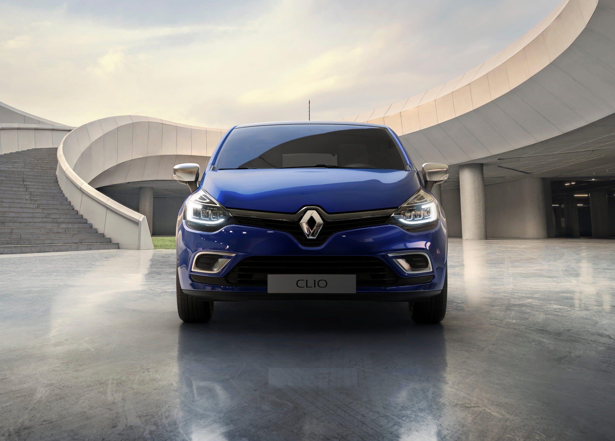 thumbnail-renault-360-campaign-launch-clio-iv-made-in-bladi